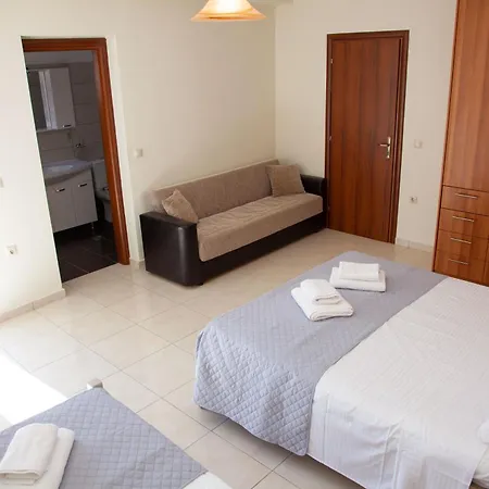 Casa Di Rene Villa Metaxáta